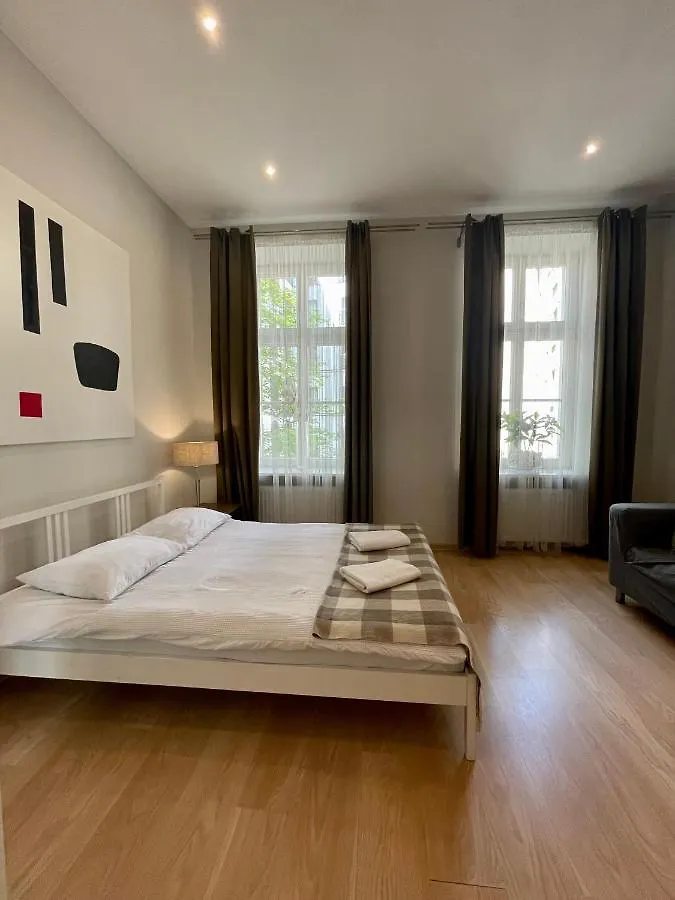 Boutique Apartments - Elegant 1906 Period Wrocław 0*,  Polska